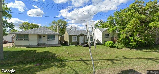 Larawan ng 1038 Dugald Road sa Winnipeg, Manitoba