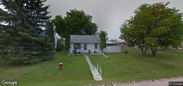 Larawan ng 1048 Brussels Street sa Winnipeg, Manitoba