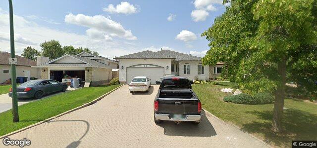 Larawan ng 106 Linden Park Bay sa Winnipeg, Manitoba