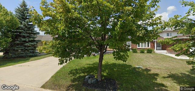 Larawan ng 11 Elm Grove Drive sa Winnipeg, Manitoba