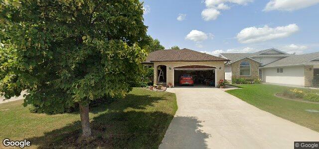 Larawan ng 114 Linden Park Bay sa Winnipeg, Manitoba