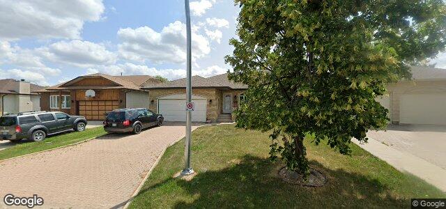 Larawan ng 14 Elm Grove Drive sa Winnipeg, Manitoba