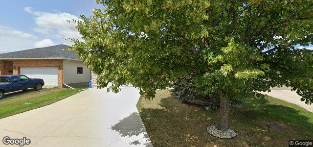Larawan ng 15 Elm Grove Drive sa Winnipeg, Manitoba
