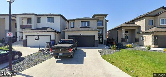 Photo of 16 Prairie Spring Bay in Winnipeg, Manitoba