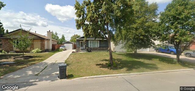 Larawan ng 180 Rose Hill Way sa Winnipeg, Manitoba