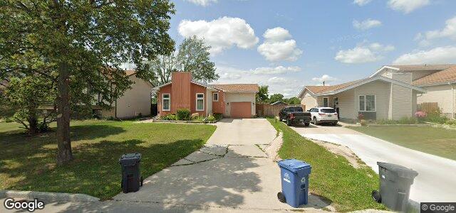 Larawan ng 196 Rose Hill Way sa Winnipeg, Manitoba