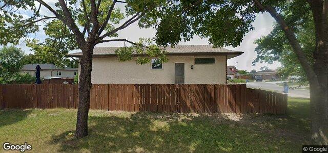 Larawan ng 2 Chaffey Place sa Winnipeg, Manitoba