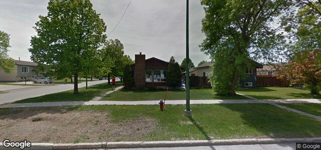 Larawan ng 200 Inkster Garden Drive sa Winnipeg, Manitoba