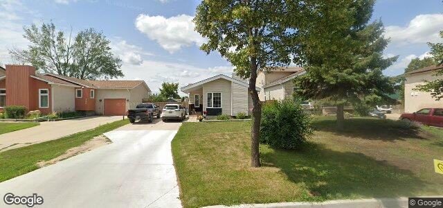 Larawan ng 200 Rose Hill Way sa Winnipeg, Manitoba
