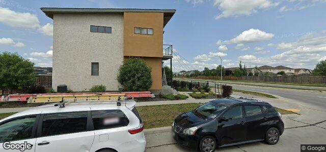 Larawan ng 210 Dr. Jose Rizal Way sa Winnipeg, Manitoba