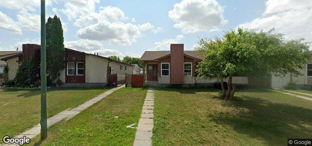 Larawan ng 22 Petriw Bay sa Winnipeg, Manitoba