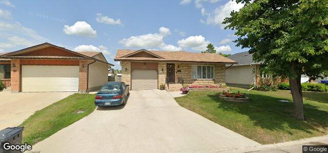 Larawan ng 23 Elm Grove Drive sa Winnipeg, Manitoba