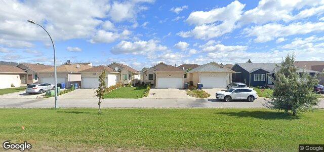 Larawan ng 2563 King Edward Street sa Winnipeg, Manitoba