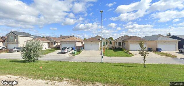 Larawan ng 2567 King Edward Street sa Winnipeg, Manitoba