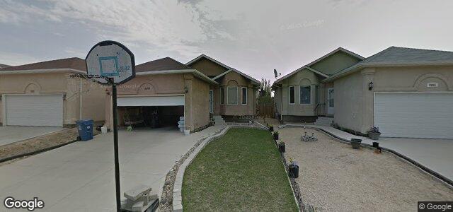 Larawan ng 2699 King Edward Street sa Winnipeg, Manitoba