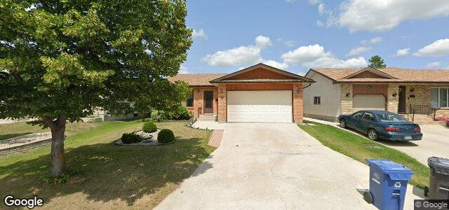 Larawan ng 27 Elm Grove Drive sa Winnipeg, Manitoba