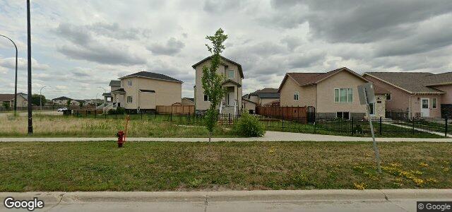Larawan ng 298 Dr. Jose Rizal Way sa Winnipeg, Manitoba