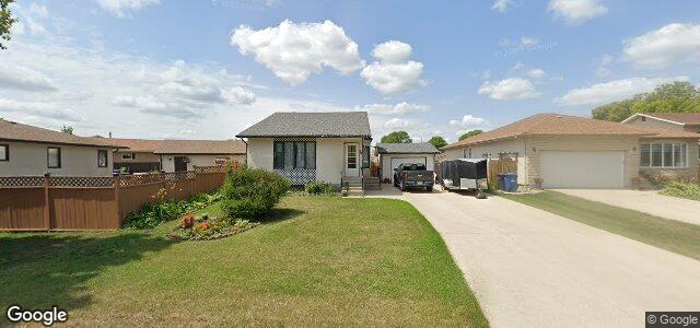 Larawan ng 304 Rose Hill Way sa Winnipeg, Manitoba