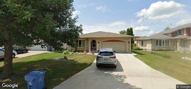 Larawan ng 33 Meadowland Drive sa Winnipeg, Manitoba