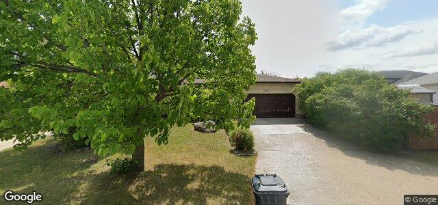 Larawan ng 34 Elm Grove Drive sa Winnipeg, Manitoba