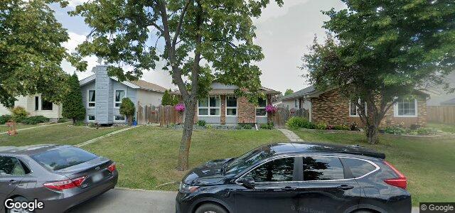 Larawan ng 35 Jonathan Crescent sa Winnipeg, Manitoba