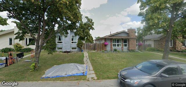 Larawan ng 39 Jonathan Crescent sa Winnipeg, Manitoba