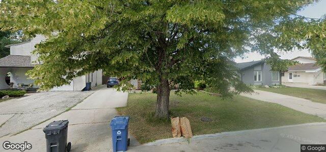 Larawan ng 43 Valewood Crescent sa Winnipeg, Manitoba