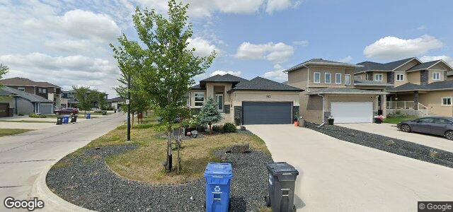 Larawan ng 50 Kaur Umber Trail sa Winnipeg, Manitoba