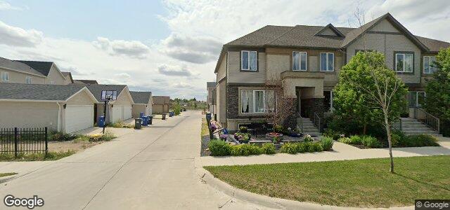 Larawan ng 70 Bridgeford Path sa Winnipeg, Manitoba