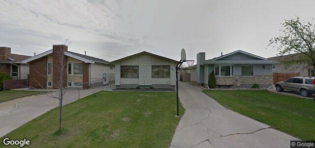 Larawan ng 76 Jonathan Crescent sa Winnipeg, Manitoba