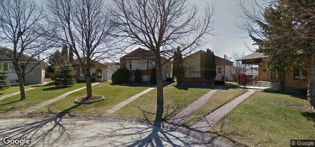 Larawan ng 92 Valewood Crescent sa Winnipeg, Manitoba