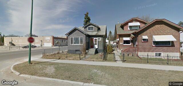 Larawan ng 374 Garlies Street sa Winnipeg, Manitoba