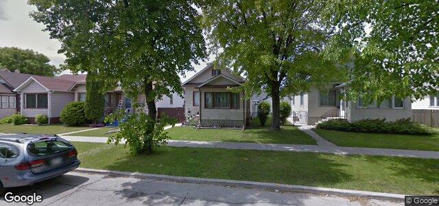 Larawan ng 400 Garlies Street sa Winnipeg, Manitoba