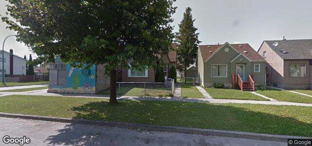 Larawan ng 420 Mckenzie Street sa Winnipeg, Manitoba