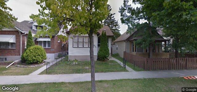 Larawan ng 421 Garlies Street sa Winnipeg, Manitoba