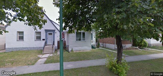 Larawan ng 425 Garlies Street sa Winnipeg, Manitoba