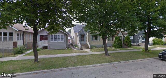 Larawan ng 450 Garlies Street sa Winnipeg, Manitoba
