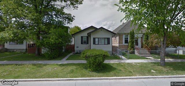 Larawan ng 484 Garlies Street sa Winnipeg, Manitoba
