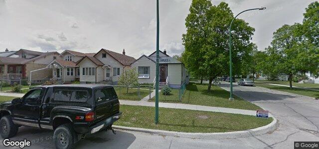 Larawan ng 504 Garlies Street sa Winnipeg, Manitoba