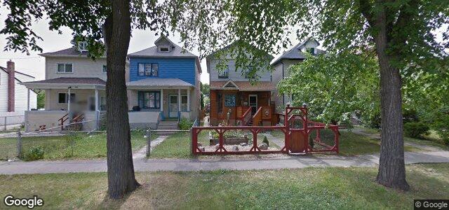 Larawan ng 576 Machray Avenue sa Winnipeg, Manitoba