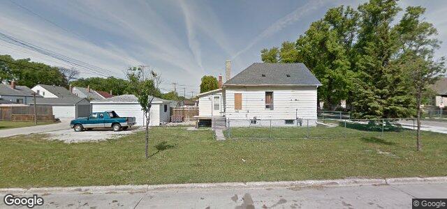 Larawan ng 604 Mckenzie Street sa Winnipeg, Manitoba