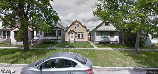 Photo of 617 St John'S Avenue in Winnipeg, Manitoba