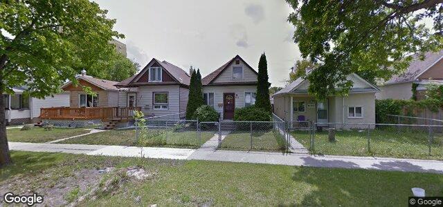 Larawan ng 636 St John'S Avenue sa Winnipeg, Manitoba