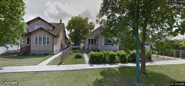 Larawan ng 668 Machray Avenue sa Winnipeg, Manitoba