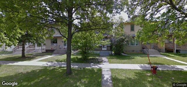 Larawan ng 678 St John'S Avenue sa Winnipeg, Manitoba
