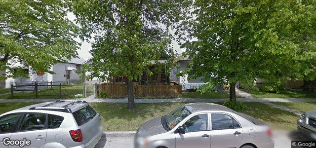 Larawan ng 691 St John'S Avenue sa Winnipeg, Manitoba