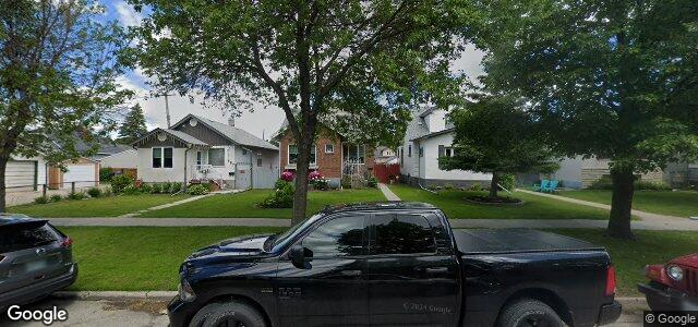 Larawan ng 695 Church Avenue sa Winnipeg, Manitoba