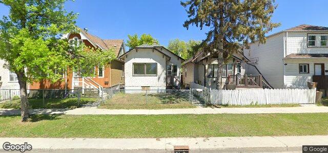Larawan ng 703 Redwood Avenue sa Winnipeg, Manitoba