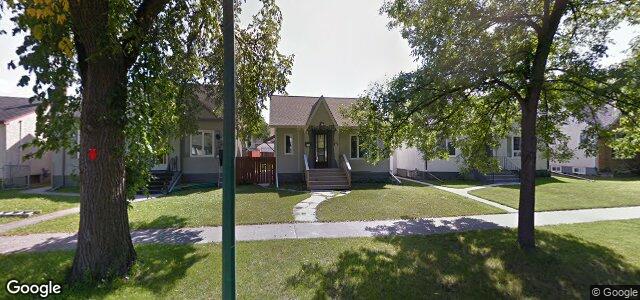 Larawan ng 704 Bannerman Avenue sa Winnipeg, Manitoba