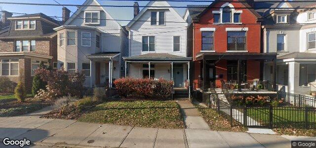 Larawan ng 704 College Avenue sa Winnipeg, Manitoba